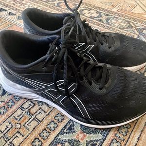 Size 9.5 Asics Women's Running Shoes